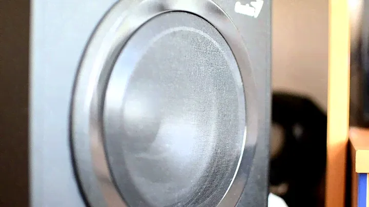 Genius SW V2.1 1520 (moving subwoofer II )