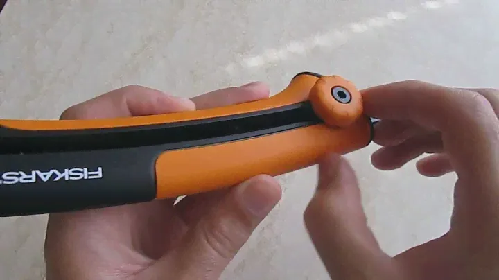 Обзор пилы Fiskars SW73