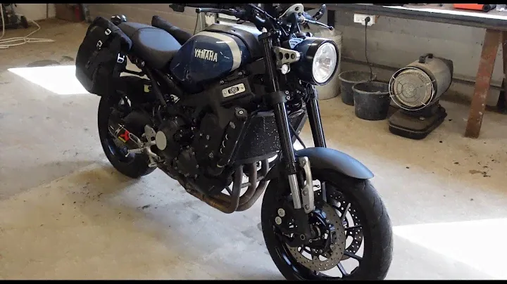 We install SW-Motech Legend Gear SLC side carrier set on Yamaha XSR 900